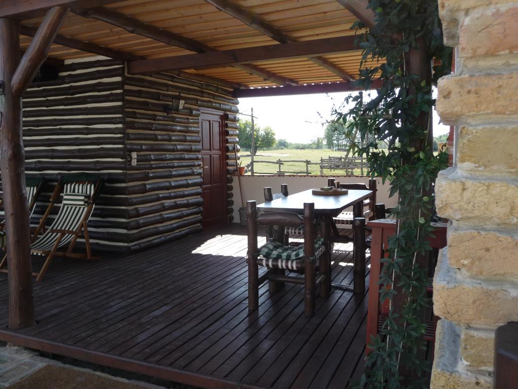 Walter Ranch Villa Kaskantyu Exterior photo